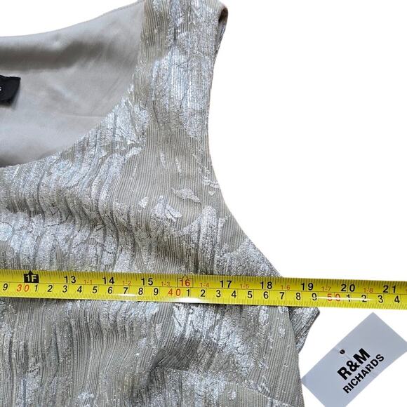R&M‎ Richards Metallic Silver Sleeveless Blouse – Size 12 NWT - Picture 7 of 10